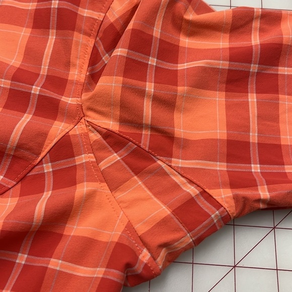 DULUTH TRADING Outdoor Hiking Cabin Vented Fishing Orange Plaid Nylon Shirt L - Picture 10 of 16